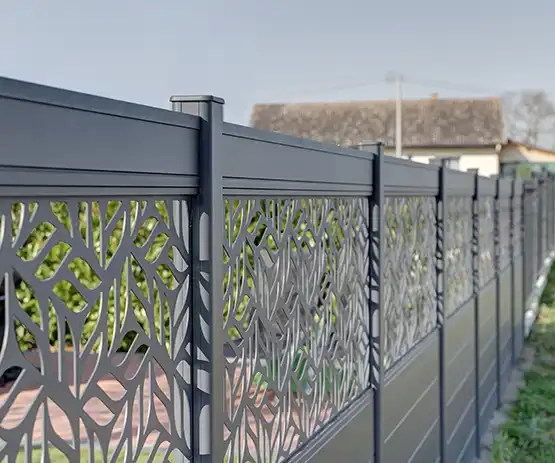 Clôture avec décor en aluminium Kostum
