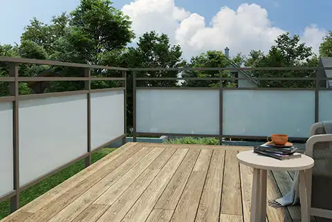 Garde-corps vitré en aluminium Tela Kostum