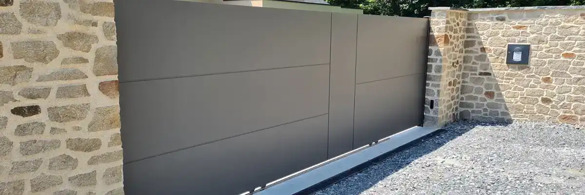 portail en aluminium sur mesure