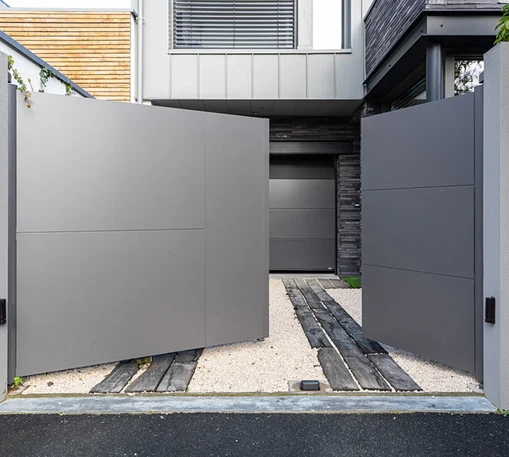 portail sur mesure kostum Esus